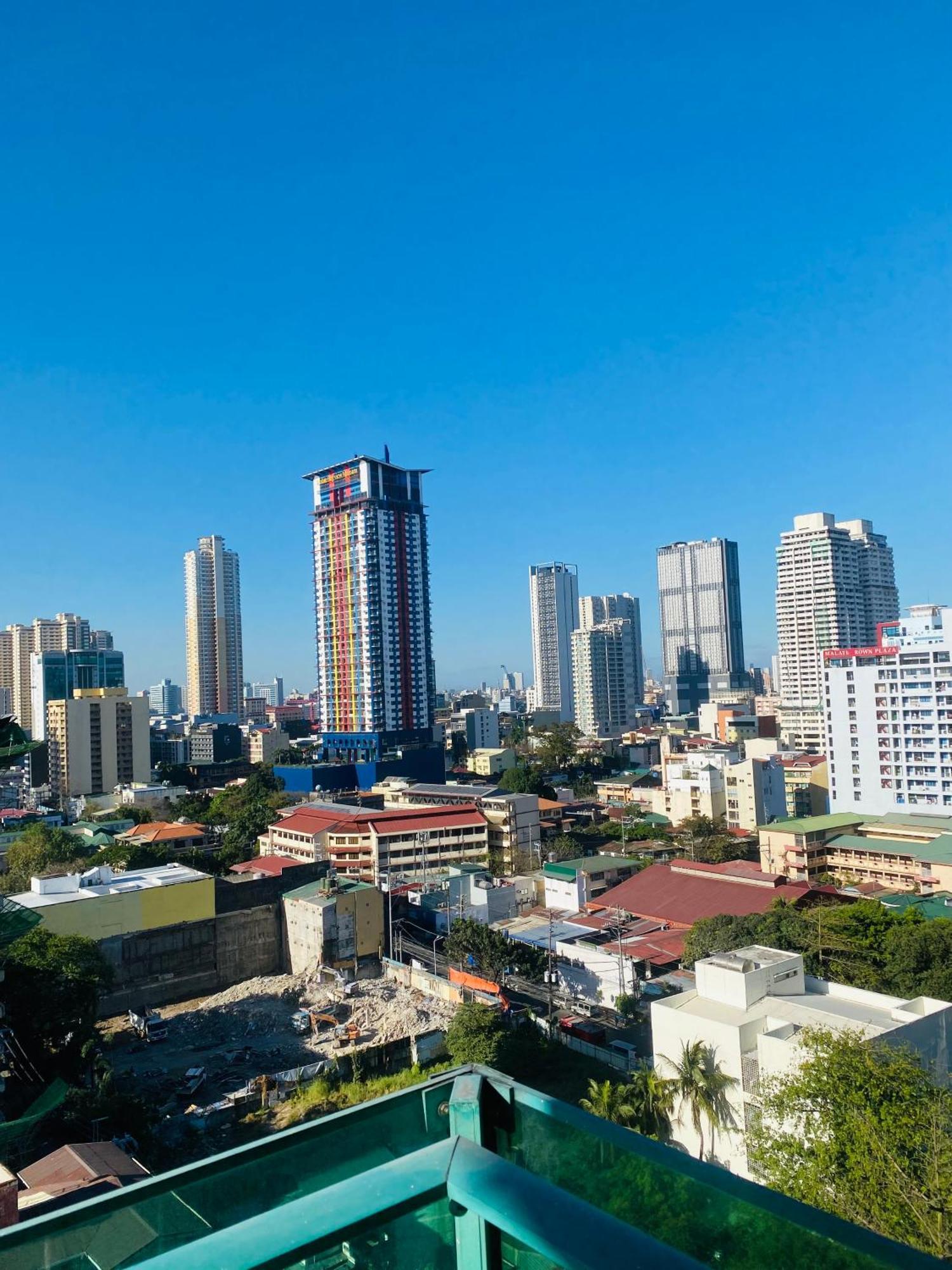 Baywatch Tower Hotel Manila Kültér fotó